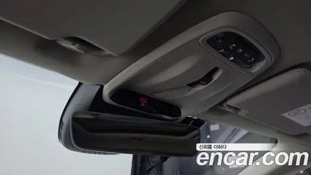 Volvo V40 Cross Country 2019 — ფოტო 8/31