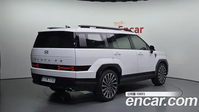 Hyundai Santa Fe 2023 — ფოტო 15/20