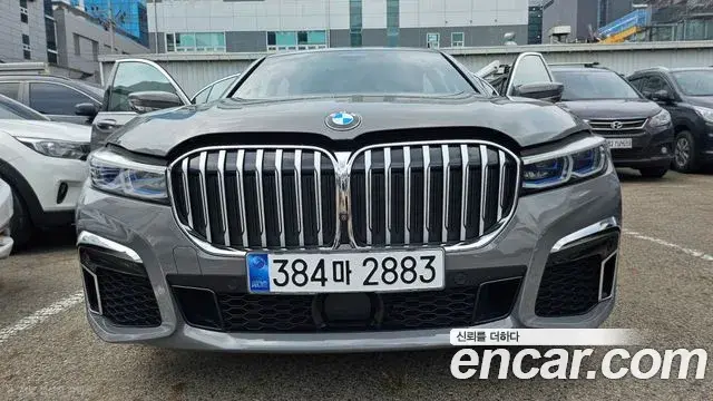BMW 7 Series 2021 — ფოტო 16/20