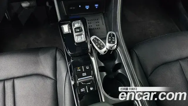 Hyundai Sonata 2022 — Фото 8/20
