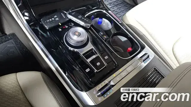 Kia Carnival 2021 — Фото 9/20