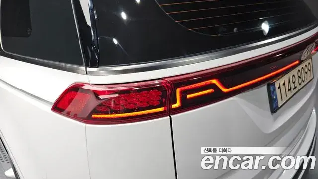 Kia Carnival 2021 — Şəkil 23/32