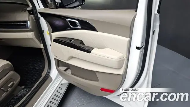 Kia Carnival 2021 — Şəkil 10/32