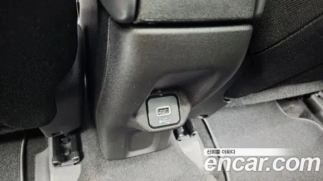 Jeep Renegade 2022 — Şəkil 22/32