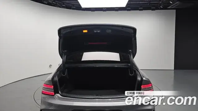 Genesis G80 2025 — Şəkil 18/20
