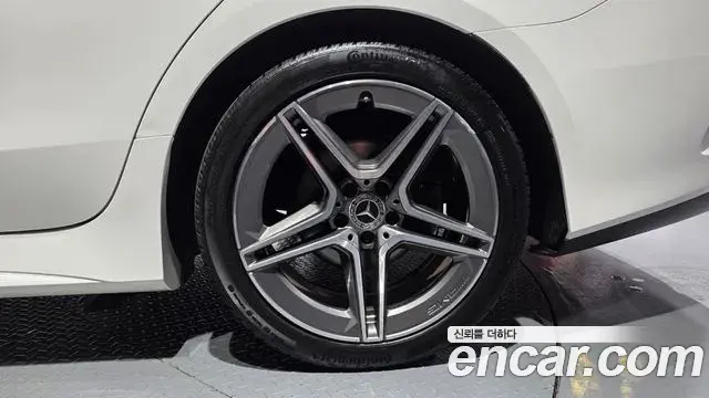 Mercedes-Benz CLS-Class 2019 — Şəkil 24/33