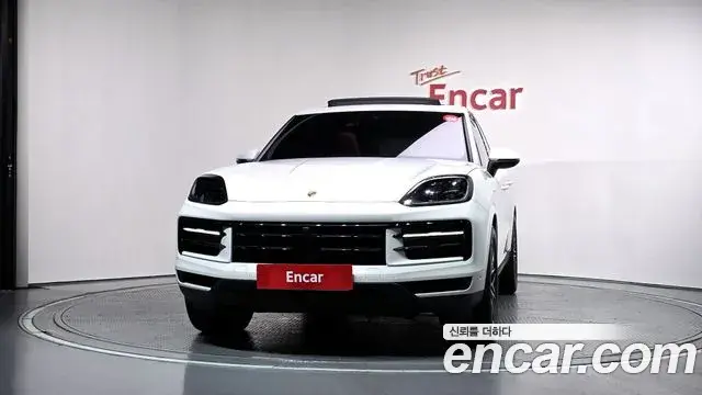 Porsche Cayenne 2024 — Photo 13/34