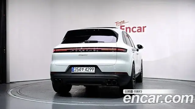 Porsche Cayenne 2024 — Photo 19/34