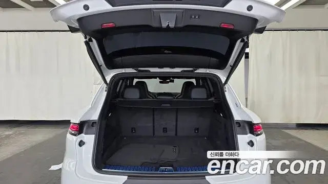Porsche Cayenne 2024 — Photo 21/34