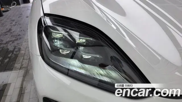 Porsche Cayenne 2024 — Photo 26/34