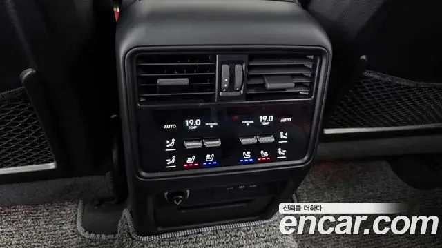 Porsche Cayenne 2024 — Photo 6/34