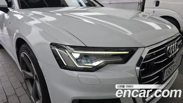 Audi A6 2020 — Photo 11/32