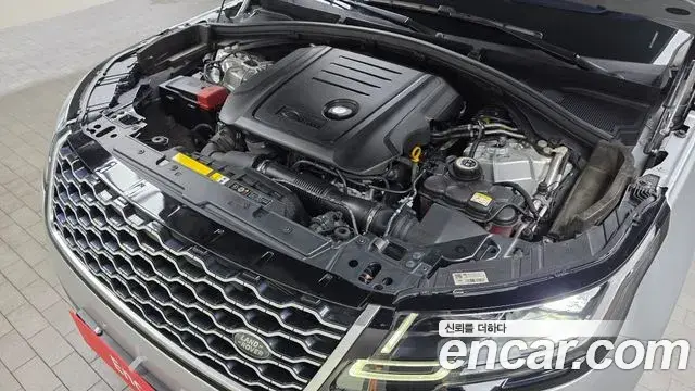Land Rover Range Rover Velar 2018 — Şəkil 9/31