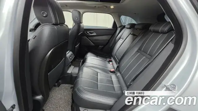 Land Rover Range Rover Velar 2018 — Şəkil 25/31