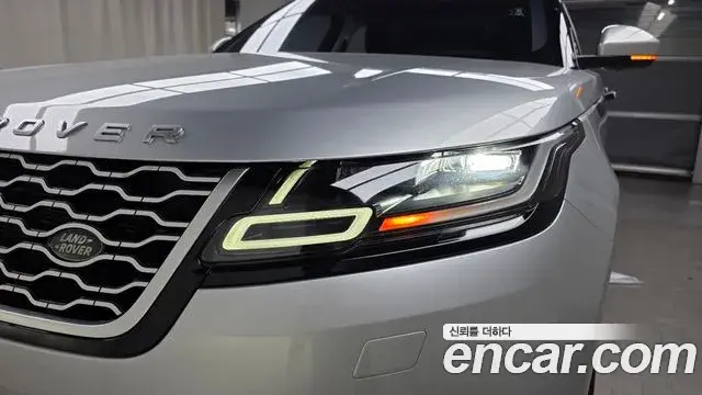 Land Rover Range Rover Velar 2018 — Şəkil 23/31
