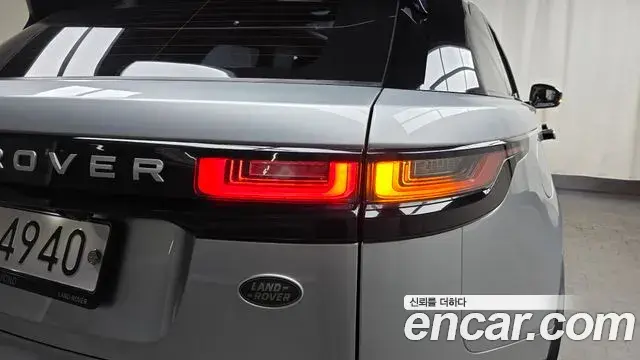 Land Rover Range Rover Velar 2018 — Şəkil 30/31