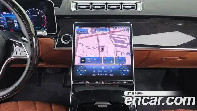 Mercedes-Benz S-Class 2022 — Photo 18/20