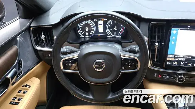 Volvo S90 2021 — Şəkil 10/20