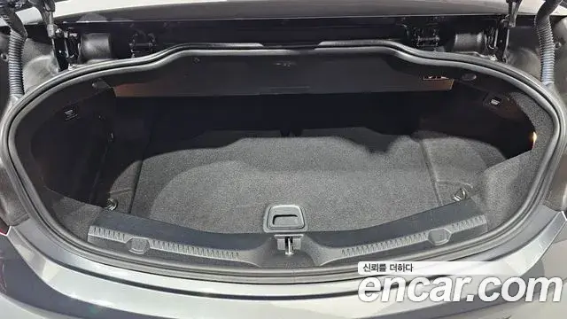 Mercedes-Benz E-Class 2018 — Фото 16/20