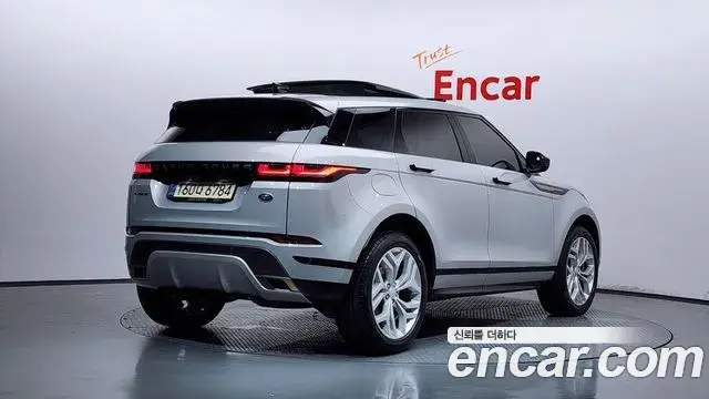 Land Rover Range Rover Evoque 2022 — Photo 16/34