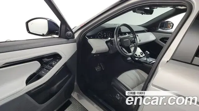 Land Rover Range Rover Evoque 2022 — Photo 2/34