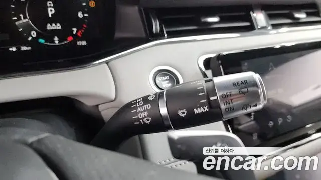 Land Rover Range Rover Evoque 2022 — Photo 28/34