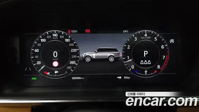 Land Rover Range Rover 2021 — ფოტო 14/33