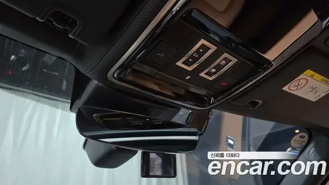 Land Rover Range Rover 2021 — ფოტო 11/33