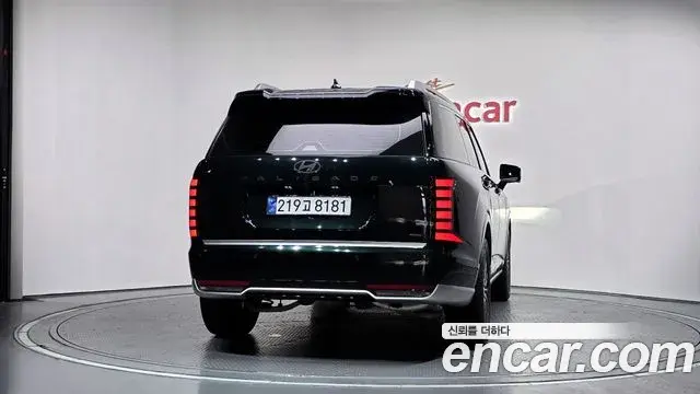 Hyundai Palisade 2025 — Photo 18/34