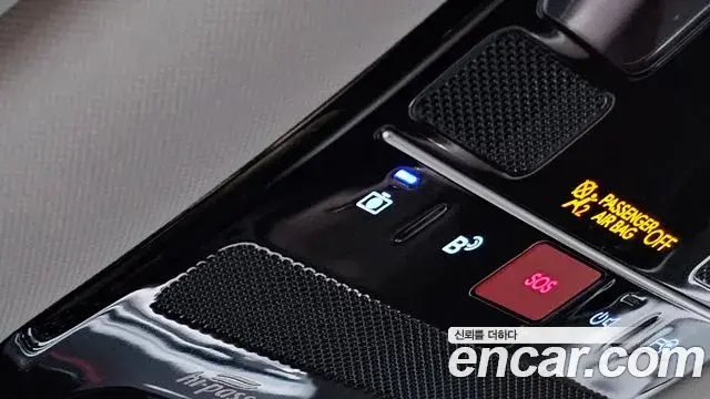 Hyundai Grandeur Hybrid 2023 — ფოტო 29/34