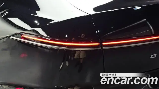 Hyundai Grandeur Hybrid 2023 — ფოტო 26/34