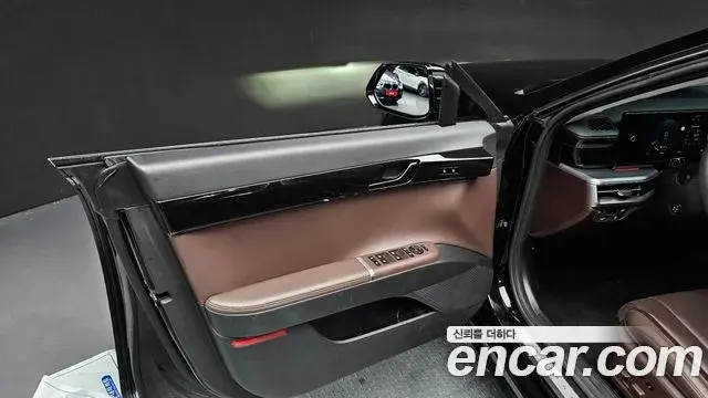 Hyundai Grandeur Hybrid 2023 — ფოტო 1/34