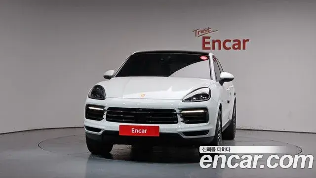 Porsche Cayenne 2022 — Фото 2/20