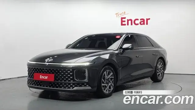 Hyundai Grandeur Hybrid 2023 — Photo 17/20