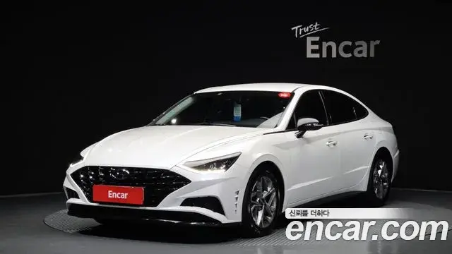 Hyundai Sonata 2022 — Фото 1/20