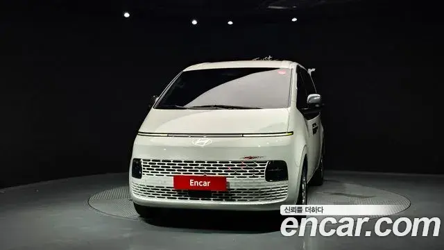 Hyundai Staria 2024 — Şəkil 17/33