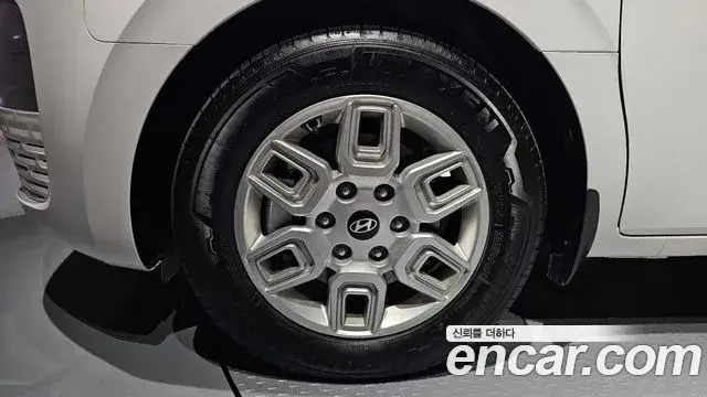 Hyundai Staria 2024 — Şəkil 29/33