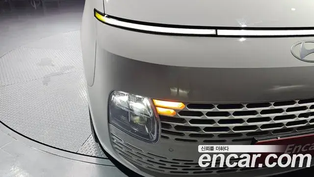 Hyundai Staria 2024 — Şəkil 33/33