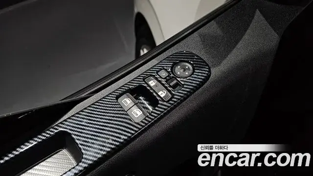 Hyundai Staria 2024 — Şəkil 9/33