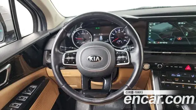 Kia Carnival 2021 — Photo 4/35
