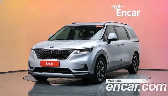 Kia Carnival 2021 — Photo 34/35