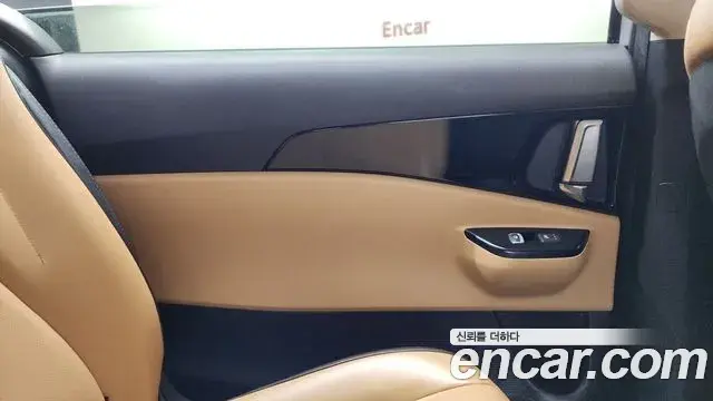 Kia Carnival 2021 — Photo 29/35