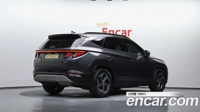 Hyundai Tucson Hybrid 2023 — Şəkil 31/35