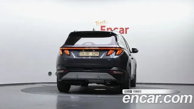 Hyundai Tucson Hybrid 2023 — Şəkil 24/35