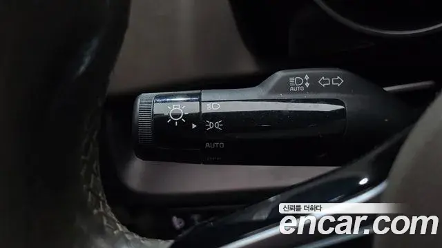 Kia Carnival 2021 — Photo 15/20