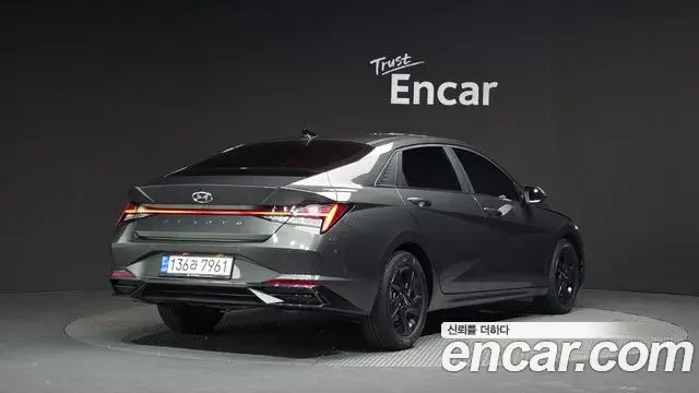 Hyundai The New Avante Hybrid 2022 — ფოტო 21/36