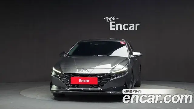 Hyundai The New Avante Hybrid 2022 — ფოტო 18/36