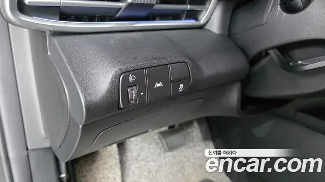 Hyundai The New Avante Hybrid 2022 — ფოტო 24/36
