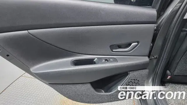 Hyundai The New Avante Hybrid 2022 — ფოტო 23/36