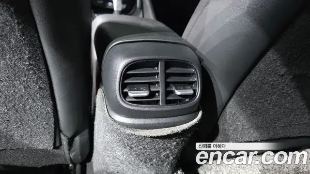 Hyundai The New Avante Hybrid 2022 — ფოტო 17/36